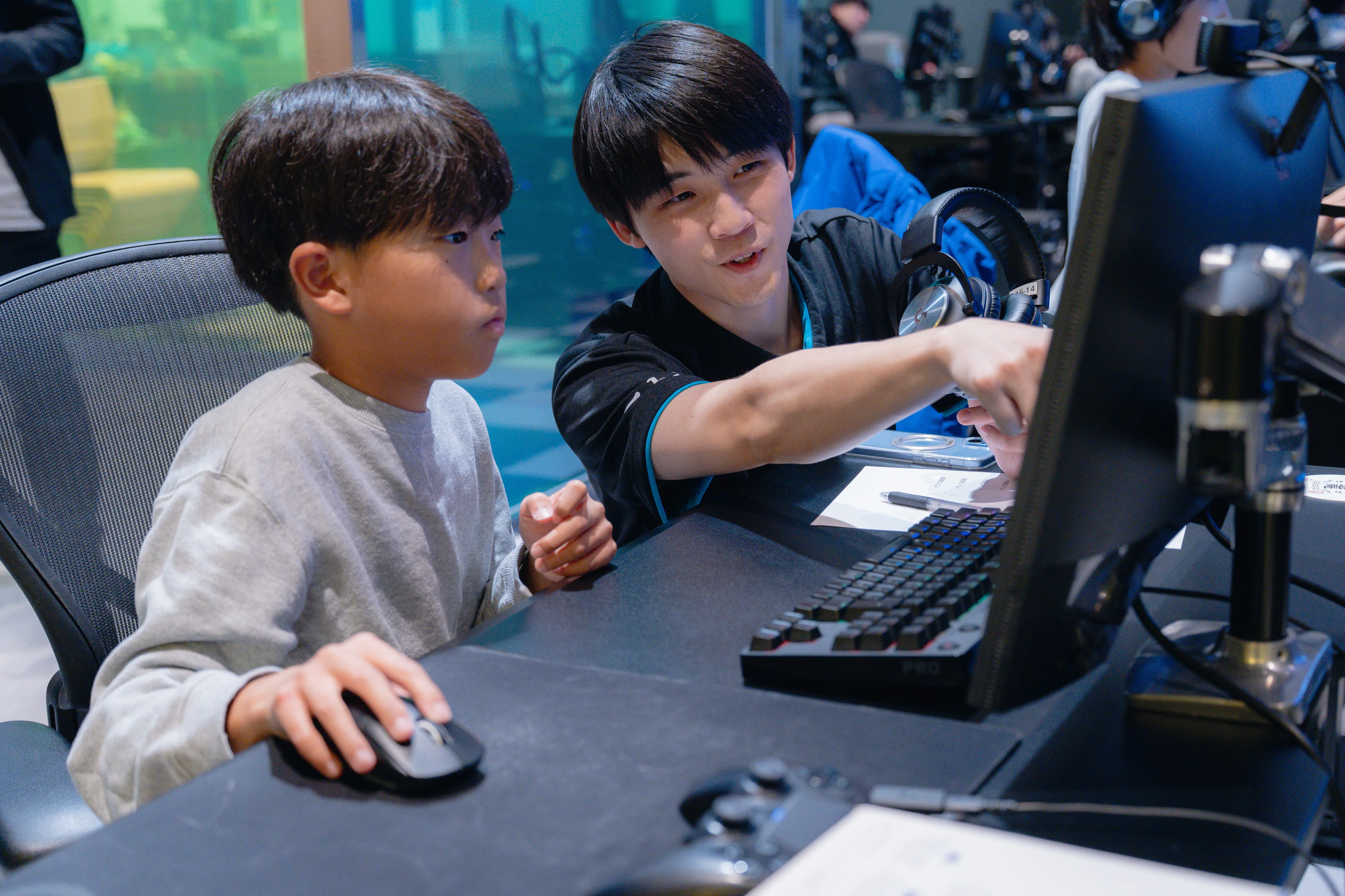 コンテンツ事業