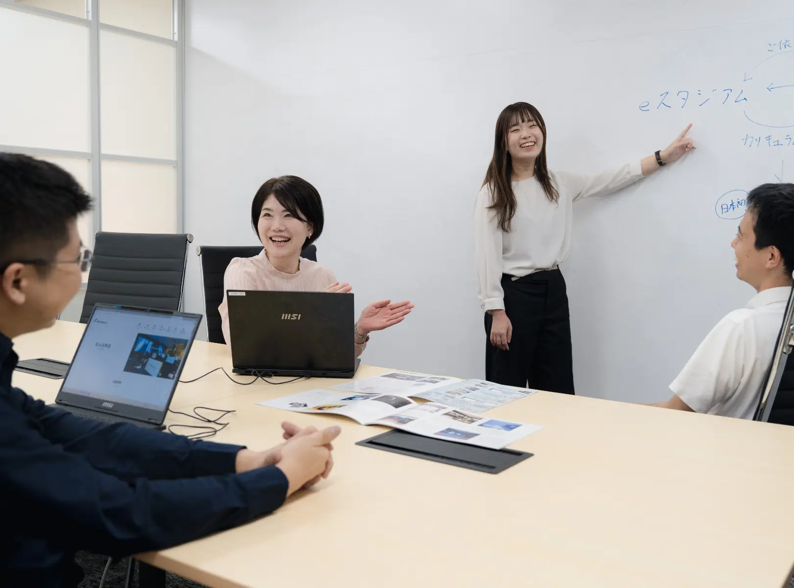 eスタジアム採用サイト